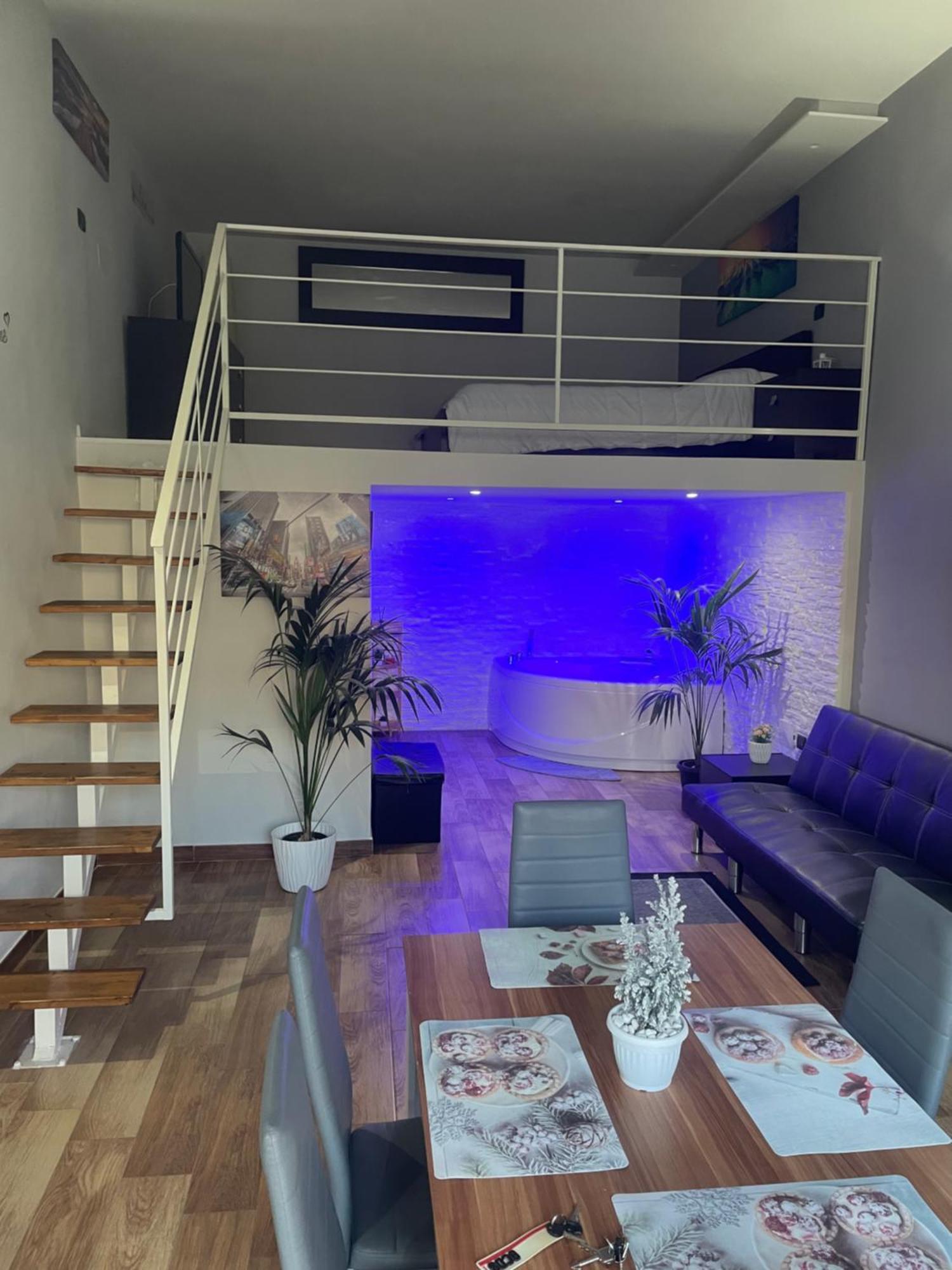 Maison Damas Барлетта Экстерьер фото